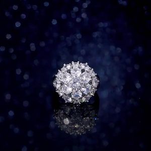 Huitan Big Round Shaped Rings for Women with Dazzling Crystal Cubic Zirconia Gorgeous Female Accessories Evening Party Jewelry