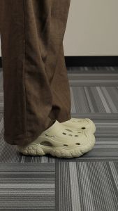 Marco Pony รองเท้าสลิปออน รองเท้าลำลอง สำหรับผู้ชายและผู้หญิง EVA กันลื่น กันน้ำ ระบายอากาศได้ดี รุ่น MH9026