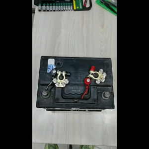 SET 2 PCS TERMINAL HEADER KEPALA AKI MOBIL BAHAN KUNINGAN KLEM ACCU MOBIL TEMBAGA MURNI 4 WAY TITIK