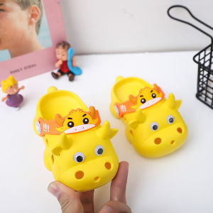 Kids Slippers Summer Cute Girl 1-4 Years Old Cartoon Non-Slip Mens Soft Bottom Baby Sandals Hole Shoes Home Baby