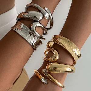 Vòng Tay Hình Rắn Hình Học Phong Cách Hip Hop Mạ Vàng Kiểu Dáng Rộng Trơn Nhẵn Thời Trang Dành Cho Nữ Và Nam