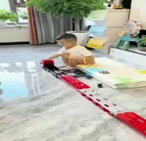 Truck With Super Larger Slide Garage Car Storage Truck DieCast Car Model