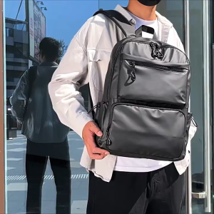 Tas Ransel Pria Modern Gaya Simpel & Fungsional!