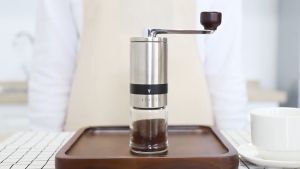 【ที่บดเมล็ดกาแฟ】 บดเมล็ดกาแฟ บดเม็ดกาแฟ ที่บดเมล็ดกาแฟ ที่บดกาแฟ ที่บดกาแฟแบบมือหมุน เครื่องบดกาแฟ Stainless Steel Hand Coffee Grinder ปรับความละเอียดได้ถึง 6 ระดับ