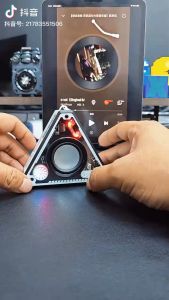 Triangle Bluetooth Speaker Bluetooth Portable Bluetooth Speaker 360 ° Surround Bass Outdoor Mini Music Speaker