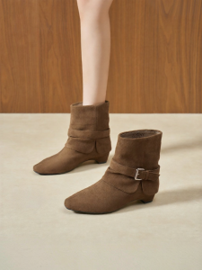 Josiny | Insulated Western Ankle Boot with Retro Thick Heel