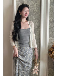 YUEZHONGWEI | Gray U-neck Strap Vest Women Summer Outdoor Design Sensation Slimming Hot Short Sleeveless Inner Wear Top Commute Style Pure Color