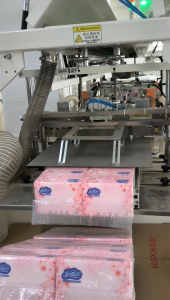Hot Selling Sakura Print 4-Ply Thick Soft Facial Tissue 480 Sheets Original Wood Pulp No Lint Dispos