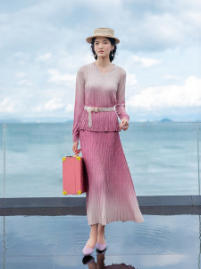 Multi-color Gradient Retro Loose Knit Skirt