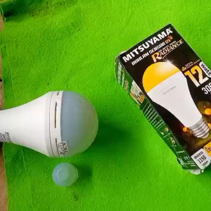 H79 Lampu Sensor Cahaya OUTDOOR INDOOR SENSOR UV Ultraviolet HEMAT ENERGY FITING E27 LED 12W W WATT ORI 100% HEMAT ENERGY WARNA KUNING SINAR CAHAYA ROOM lamp CoolDaylight Samsung teknologi Eye Comfort auto padam ketika pagi Fluks  FITUR : -Fitting E27 Sen