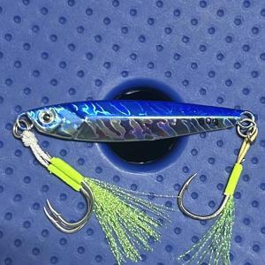 Ufishing Lure Fishing Baits Metal Spinning Spotted Mackerel Iron Plaque Lure with Strengthened Hook for Boat Fishing in Ocean