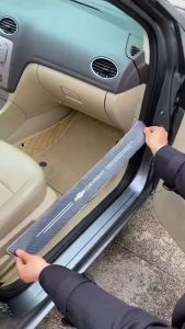 Miếng Dán Carbon Chống Trầy Xước Bậc Cửa Cốp Xe Ô Tô Mazda Hyundai Toyota Kia KIA NEW Ford Mitsubishi Peugeot