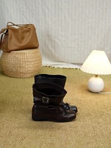 Daphne | Women Black Boot Autumn Pleated