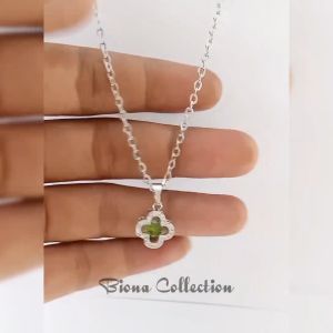 Kalung Titanium Wanita Nuri silver plus liontin Bunga batu hiaju permata Anti karat selamanya dan tidak luntur canti dan elega #antikara #titanium #antiluntur #antihitam #viral