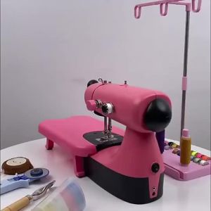 จักรเย็บผ้า Mini sewing machine ไฟฟ้า มีฐานรองเย็บ เครื่องเย็บผ้า จักรเย็บผ้าขนาดเล็ก พกพาสะดวก พร้อมส่ง จักรเย็บผ้ามือถือ เครื่องเย็บผ้าขนาดพกพา