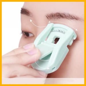 🔥🔥Roman Holiday Cute Pocket Eyelash Curler Mini Portable Lashes Curler COD