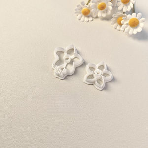 Flower Petal Soft Pottery Earrings Polymer Clay Cutter Flower Pattern Mold DIY Ceramic Earrings Jewelry Pendants Clay Tools