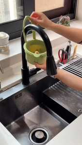 🔥Ship 24H🔥 Hanging Drain Basket Kitchen Sink Drainer Push Type Sink Filter Basket Sink Washing Basin Anti Leakage Net Food Residue Filter Basket Vegetable Fruit Drain Bowl 可挂式 瀝水籃