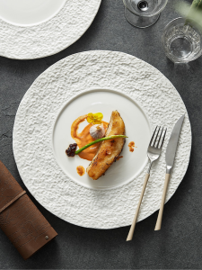 White Ceramic Western Dinner Plate Rock Pattern Home Use Dish Plate Pasta Steak Presentation Dish  Style Adult Size 11inch