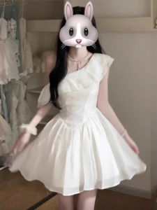 French Style Beautiful Unique Slope Shoulder Lace Trim Dress Summer Trending Maxi Skirt Princess Style Gathered Waist Sleeveless