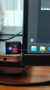 (ส่งจากไทย มีของพร้อมส่งทันที) ตัวรับสัญญาณ ไวไฟ USB Wifi รับได้ทั้งความถี่ AC 2.4 GHz และ 5 GHz