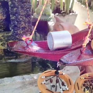 เรือสำเภาฮวงจุ้ย (คู่) โมบายตกแต่งบ้าน เรียกทรัพย์ เรือสำเภามงคล เรือสำเภาจีน เรือสำเภาไม้ โมบายกระดิ่งลม ปรับฮวงจุ้ย