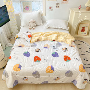 Kiss Dear | Lightweight Summer Quilt