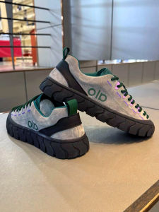 Mens Low-Top Fashionable Casual Shoes with Buckle Design in Nubuck Leather for All Seasons Comfortable Wear And Tear Resistant