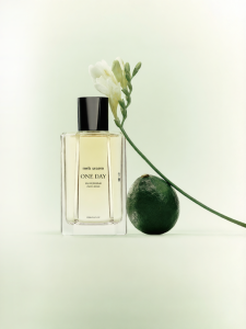 melt season | Classic Gift For Girlfriend Perfume