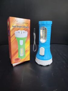 ไฟฉาย Led Flash Light ไฟ Led 1 ดวง +ไฟส่องด้านข้าง 5 ดวงใช้ส่องแสงสว่าง แสงขาว ใช้พลังงานจากถ่าน AA x2 ก้อน น้ำหนักเบาพกพาสะดวก