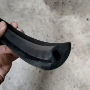 Karet Tutup Rel Jok Bus Per Meter