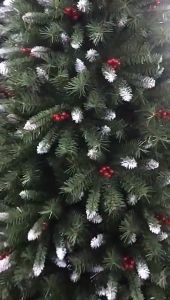 Berry Christmas Tree Decor 5/6/7/8 FT Artificial Snowflake Christmas Tree with Metal Stand Red Berries Pine Tree X-mas Decoration