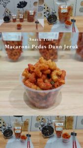 Snack Time Makaroni Macaroni Pedas Daun Jeruk 250 Gram