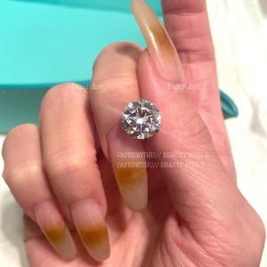 The Same Walking Sun as Wen Genie ~ Exaggerated and Gentle Super Large Diamond Ear Ear Bone Pin Is Very Shiny and Does Not Fade No Need to Take off