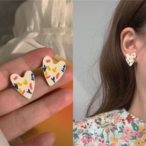 Korean Cute Graffiti Art Colorful Heart Stud Earrings for Women Stud Earrings earrings hypoallergenic Elegant earings for women earrings Sweet Jewelry Daily Life summer earrings for women beach earrings korean style set Students girl ear studs for women