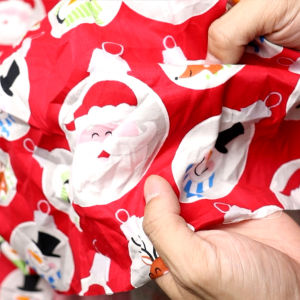 ผ้าคอตต้อน 100% ลาย Happy Santa & Friends หน้ากว้าง 65 นิ้ว ผ้าเมตร ผ้าหลา