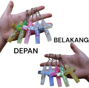 GANTUNGAN KUNCI SALIB YESUS MOTIF MARMER SOUVENIR PASKAH
