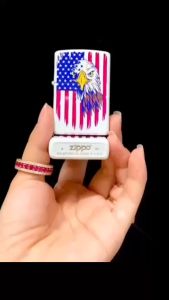 BẬT LỬA ZIPPO SƠN TĨNH ĐIỆN 2 MẶT CÓ MỘC ĐÁY HÌNH ĐẠI BÀNG CỜ MỸ #158