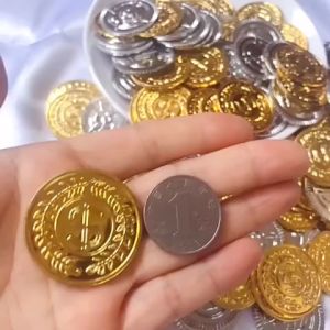 Pirate Gold Coins Kids Birthday Party Decoration Favors Plastic Fake Coin Treasure Gift Halloween Cosplay Props Pirates Gold Coins Plastic Fake Coins Prop Birthday Party Treasure Chest Decoration Halloween Childrens Funny Playing Toy