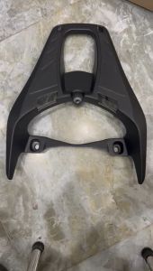 Cảng sau Baga sau Tay dắt nhôm nguyên khối xe Vision 2014 đến 2019 và 2020 đến 2024 phụ kiện thay thế và giá không bao gồm ốc gắn