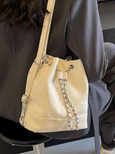 Trendy White Bucket Bag Womens Crossbody Chain Shoulder Bag Fashionable High-End Sensation Urban Simple Style Soft PU Leather