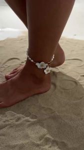 Salircon Bohemian Imitation Pearl Flower Pendant Anklet for Women Fashion OT Buckle Foot Chain Summer Beach Jewelry Accessories