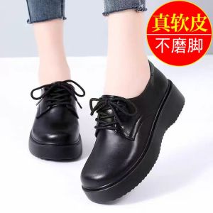 รองเท้าส้นแบนหนังแท้สำหรับผู้หญิง ทรงหัวมน ส้นสูงปานกลาง รองเท้าแฟชั่นฤดูใบไม้ผลิและฤดูใบไม้ร่วง ส้นแบนแบบสวมสบาย