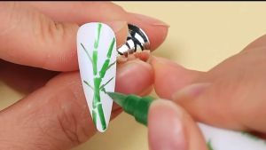 ปากกา เพ้นท์เมทัลลิค 2 ด้าน 12สี สีเพ้นท์สารพัด เพ้นท์เล็บ เพ้นท์ผิวได้ ล้างออกได้ด้วยสบู่