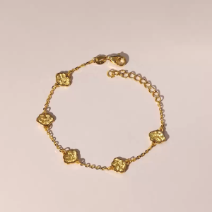 Chow Sang Sang 周生生 999 Gold Essence Auspicious Ruyi Bracelet for Women 18cm 96222B Price-by-Weight 5.61g Gold
