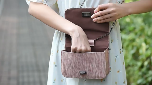 Mori Kipas Angin Lipat Portable Kipas Turbo Mini 4000mAh LED Digital Display Kipas Untuk Olahraga Luar Ruangan Dan Pendinginan Cepat