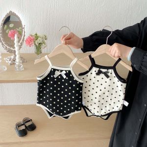 จั๊มสูทเด็กผู้หญิงลายจุดโบว์สไตล์เกาหลีฤดูร้อน จั๊มสูทสลิงน่ารักสําหรับเด็กผู้หญิง เหมาะมากสําหรับบ้านและ