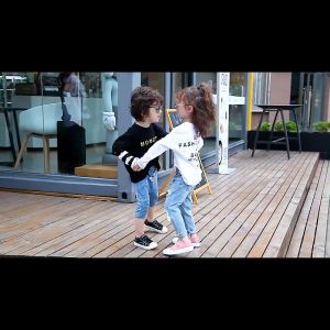 Sepatu Anak laki laki Perempuan Sneakers Import Lucu Q - 15 Model Kekinian Terbaru Ringan Elastis