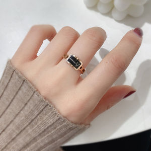 แหวนเงินไททาเนียมสไตล์โรสโกลด์แบบโปร่งใสสำหรับผู้หญิง แหวนนิ้วชี้สไตล์เกาหลีแบบเรียบง่ายและหรูหรา