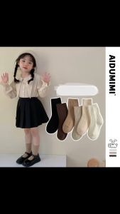 Set 5 đôi tất len cao cổ học tiết dập nổi màu nâu bé gái